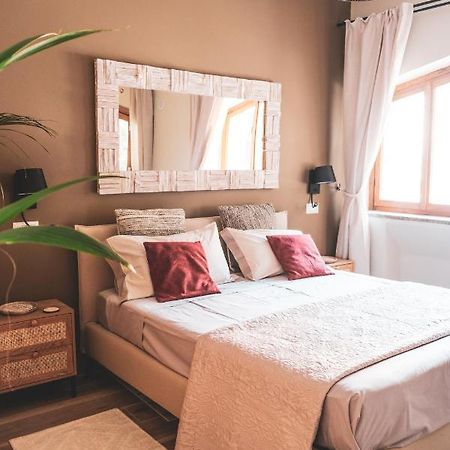 Suite Yenne 2 Cagliari Dış mekan fotoğraf