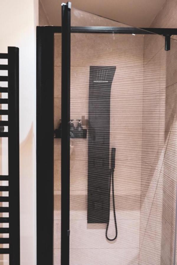 Suite Yenne 2 Cagliari Dış mekan fotoğraf
