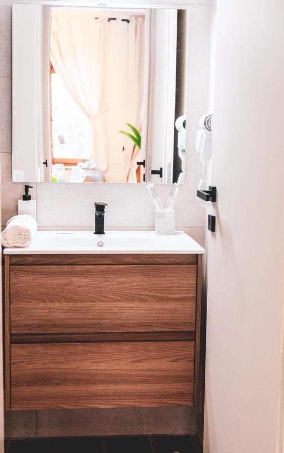Suite Yenne 2 Cagliari Dış mekan fotoğraf